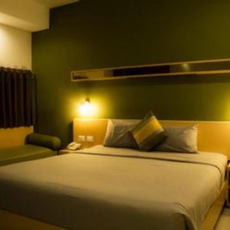 Hotel Tibera Taman Cibeunying Bandung Dış mekan fotoğraf