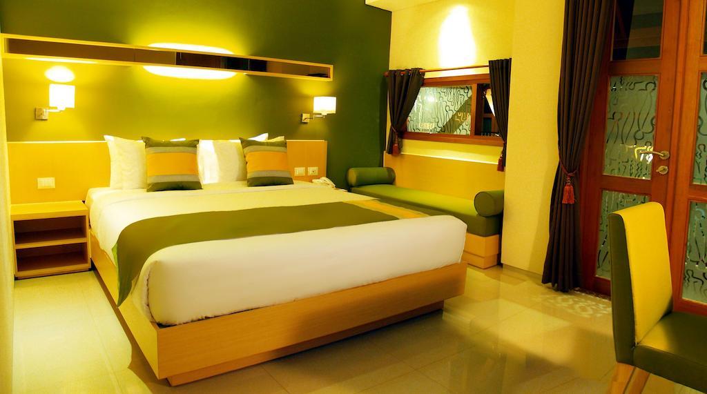 Hotel Tibera Taman Cibeunying Bandung Oda fotoğraf