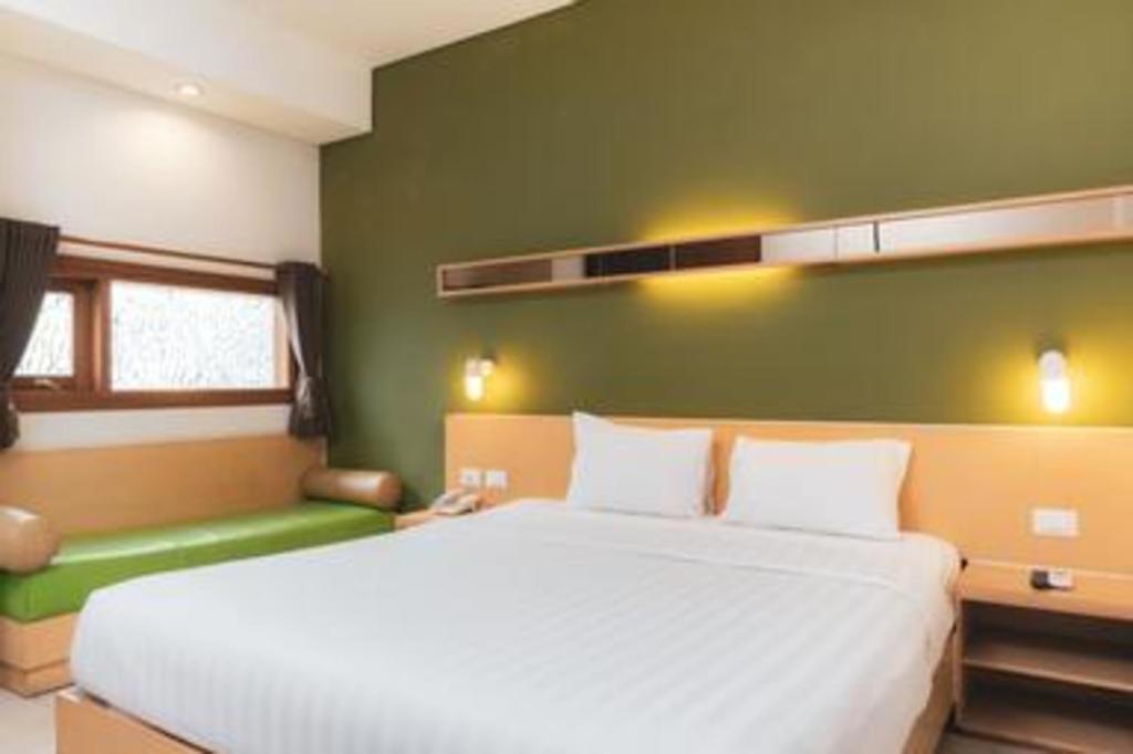 Hotel Tibera Taman Cibeunying Bandung Dış mekan fotoğraf