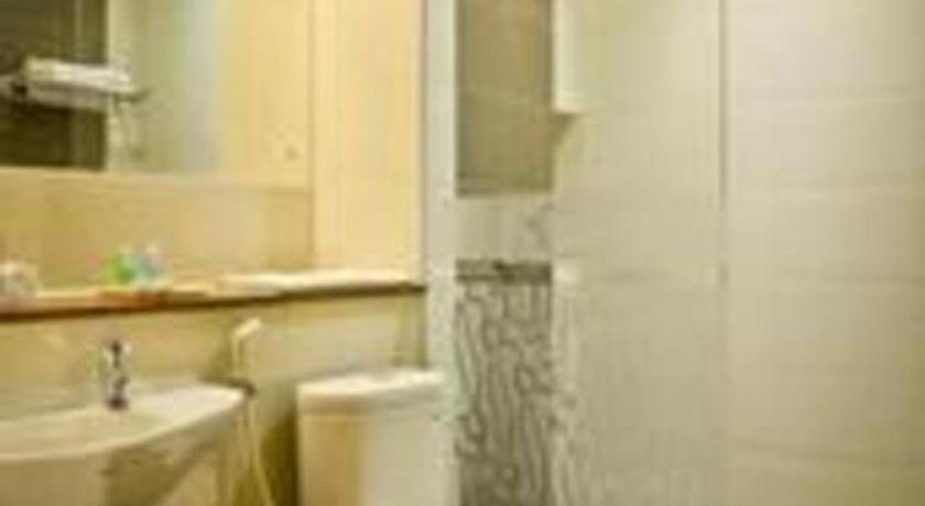 Hotel Tibera Taman Cibeunying Bandung Dış mekan fotoğraf