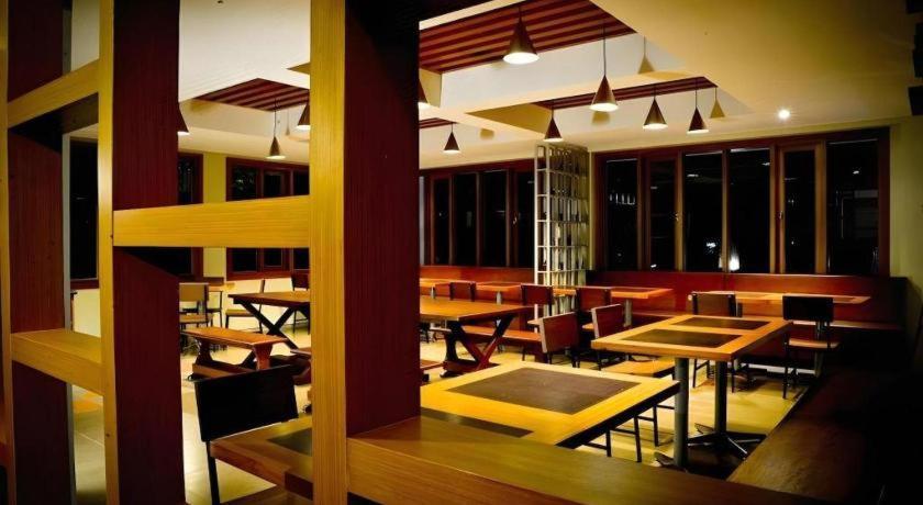 Hotel Tibera Taman Cibeunying Bandung Dış mekan fotoğraf