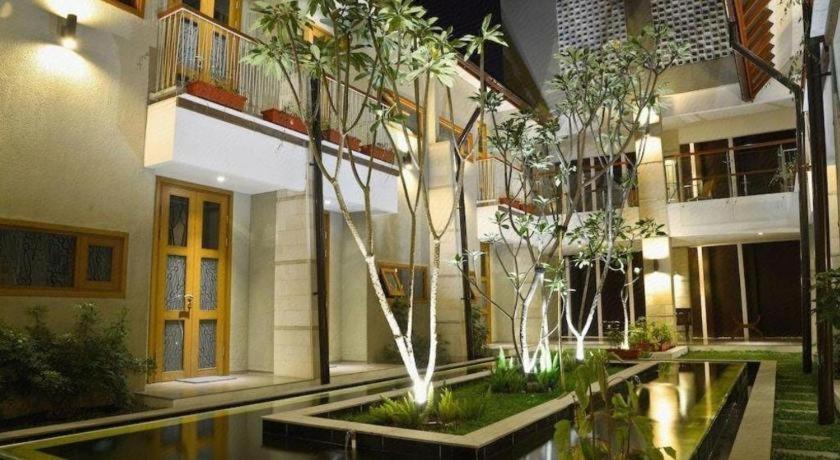 Hotel Tibera Taman Cibeunying Bandung Dış mekan fotoğraf