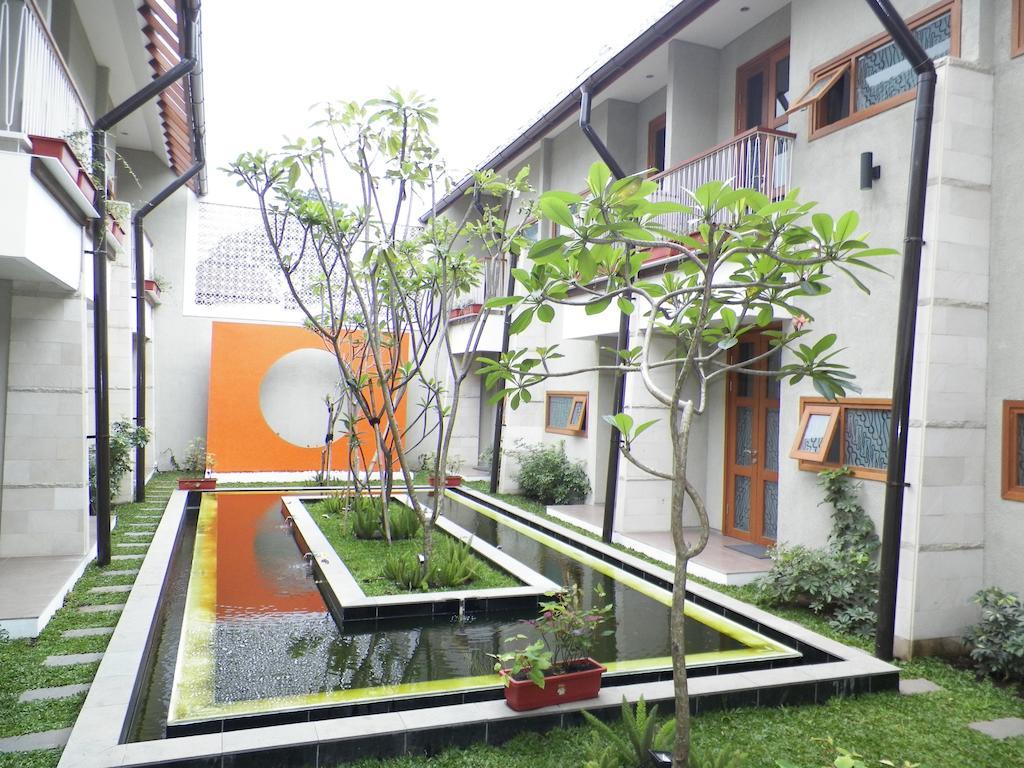 Hotel Tibera Taman Cibeunying Bandung Dış mekan fotoğraf